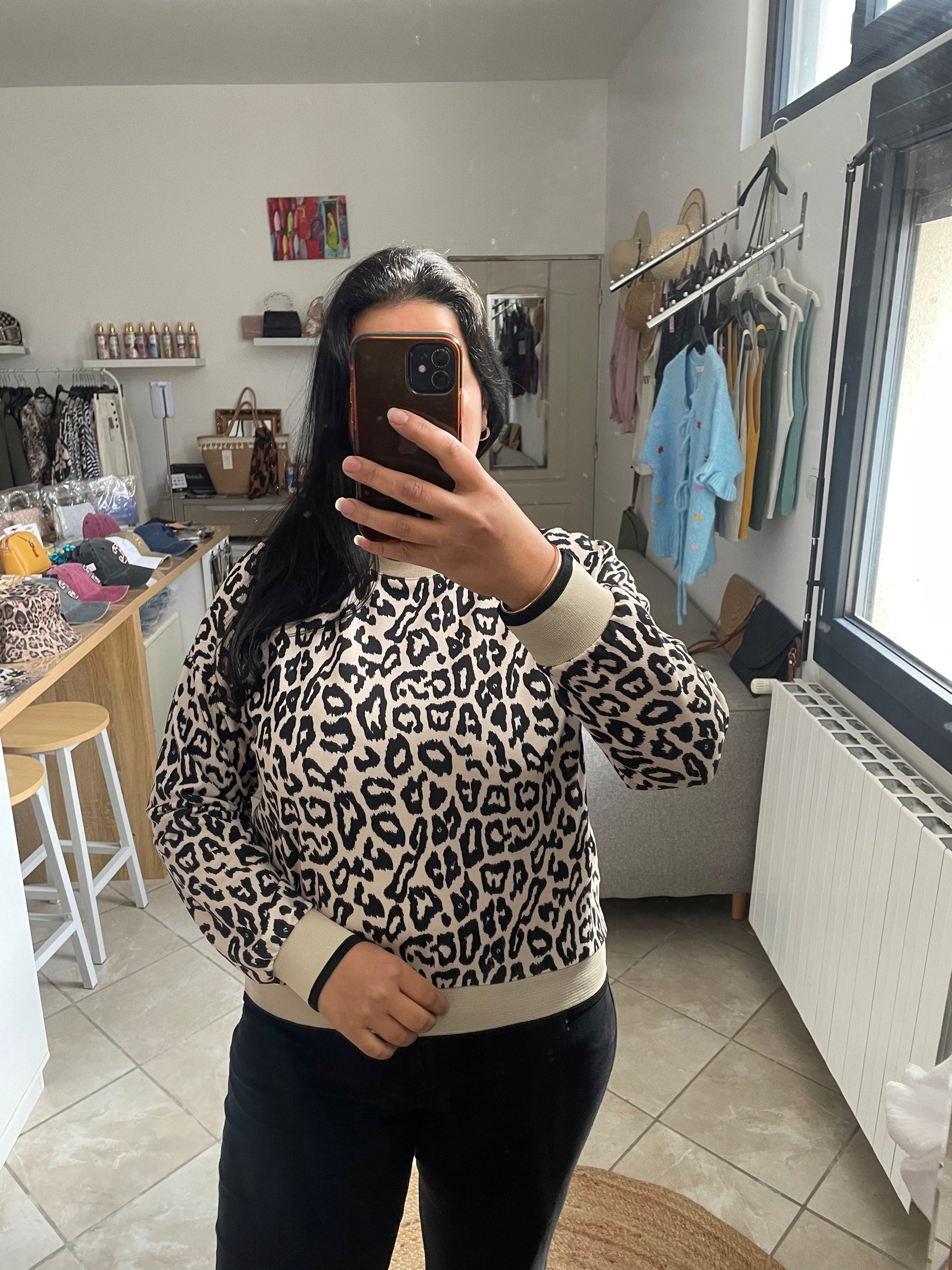 PULL CLÉO LÉOPARD GRAND MOTIFS image 1