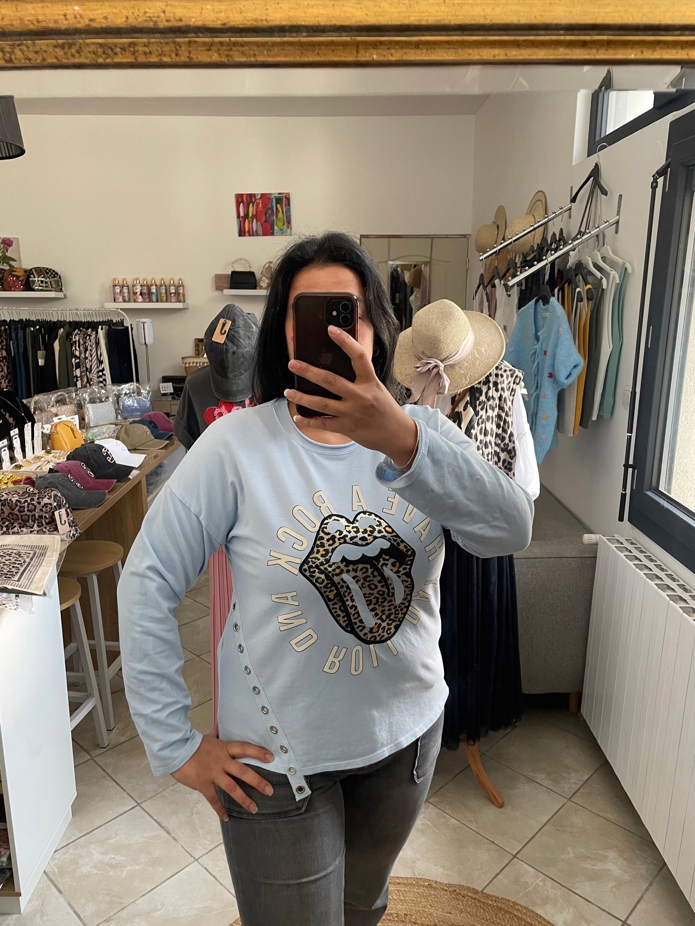 Pull bleu HAVE A ROCK image 0