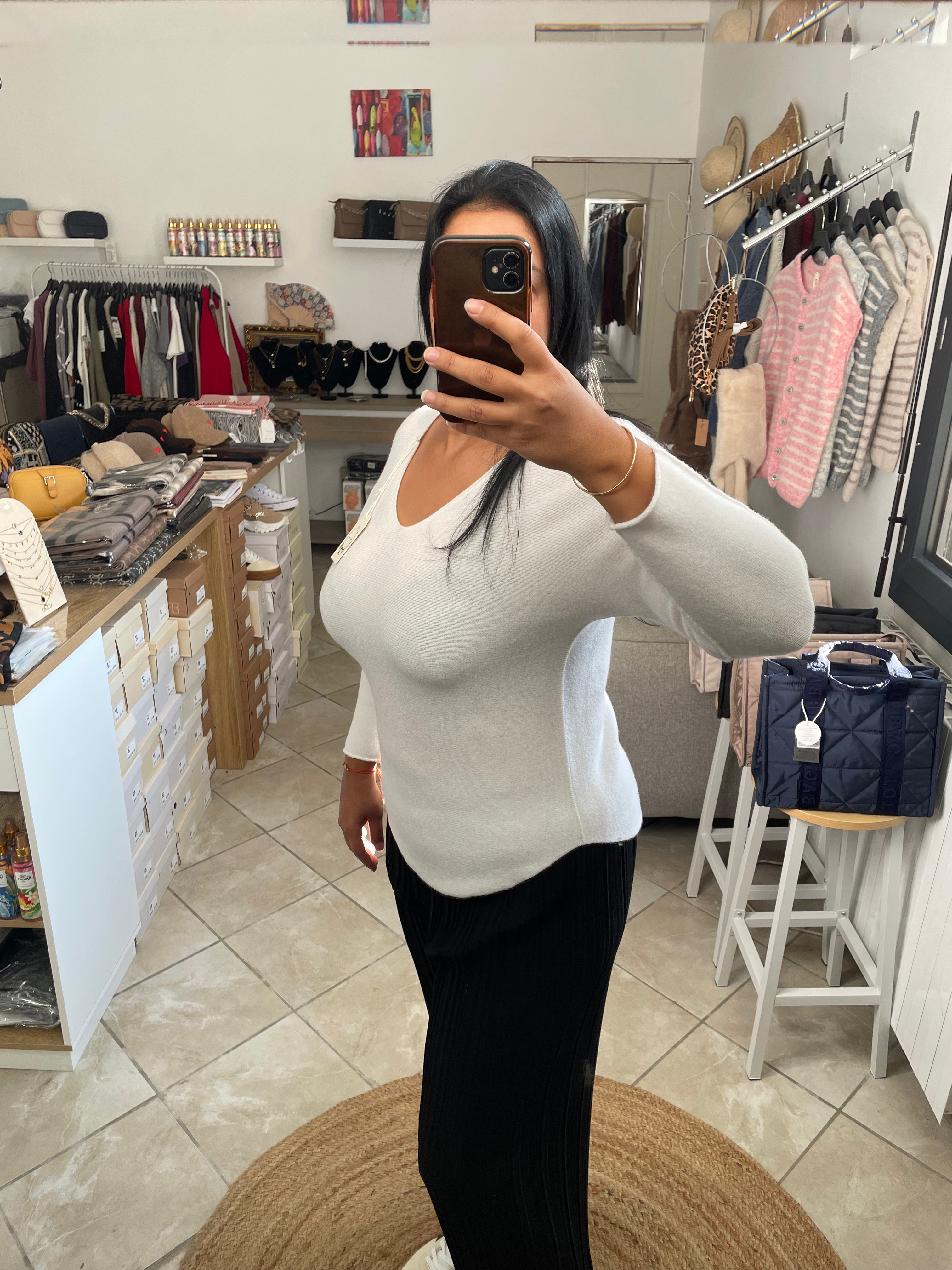 PULL MÉGANE BLANC image 1