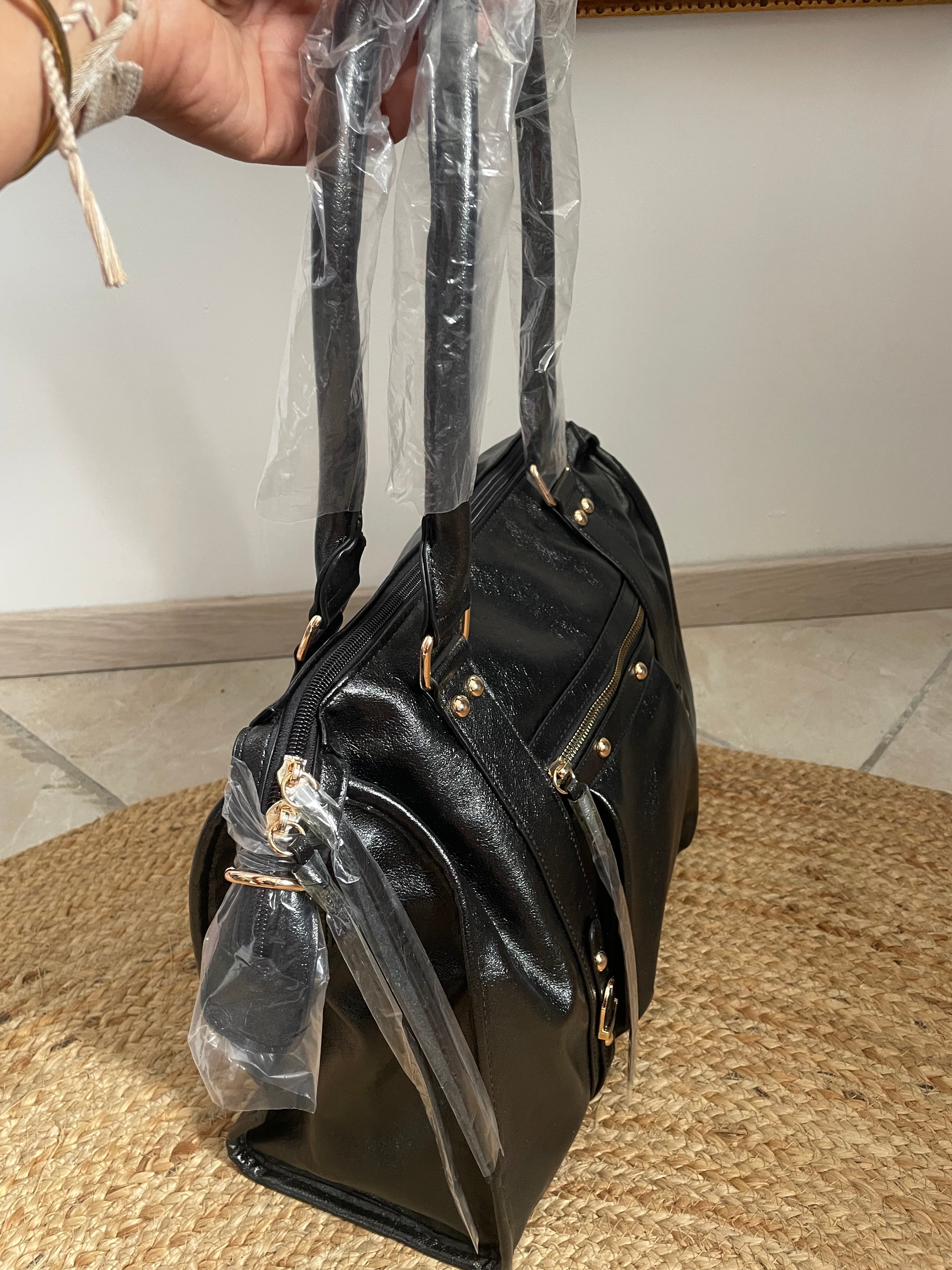 SAC SKYLAR XXL NOIR – Grand Sac Femme Tendance Multi-Poches avec Bandoulière