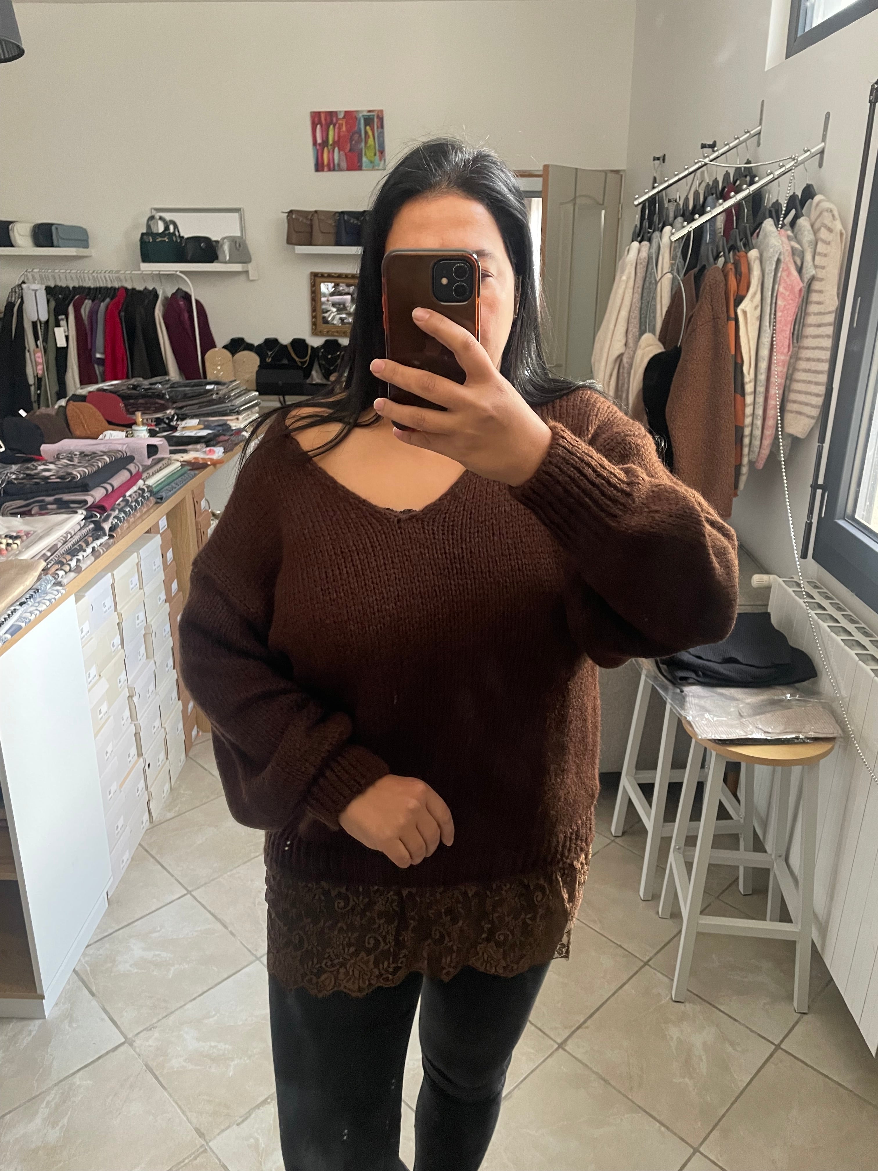 Pulls avec dentelle marron