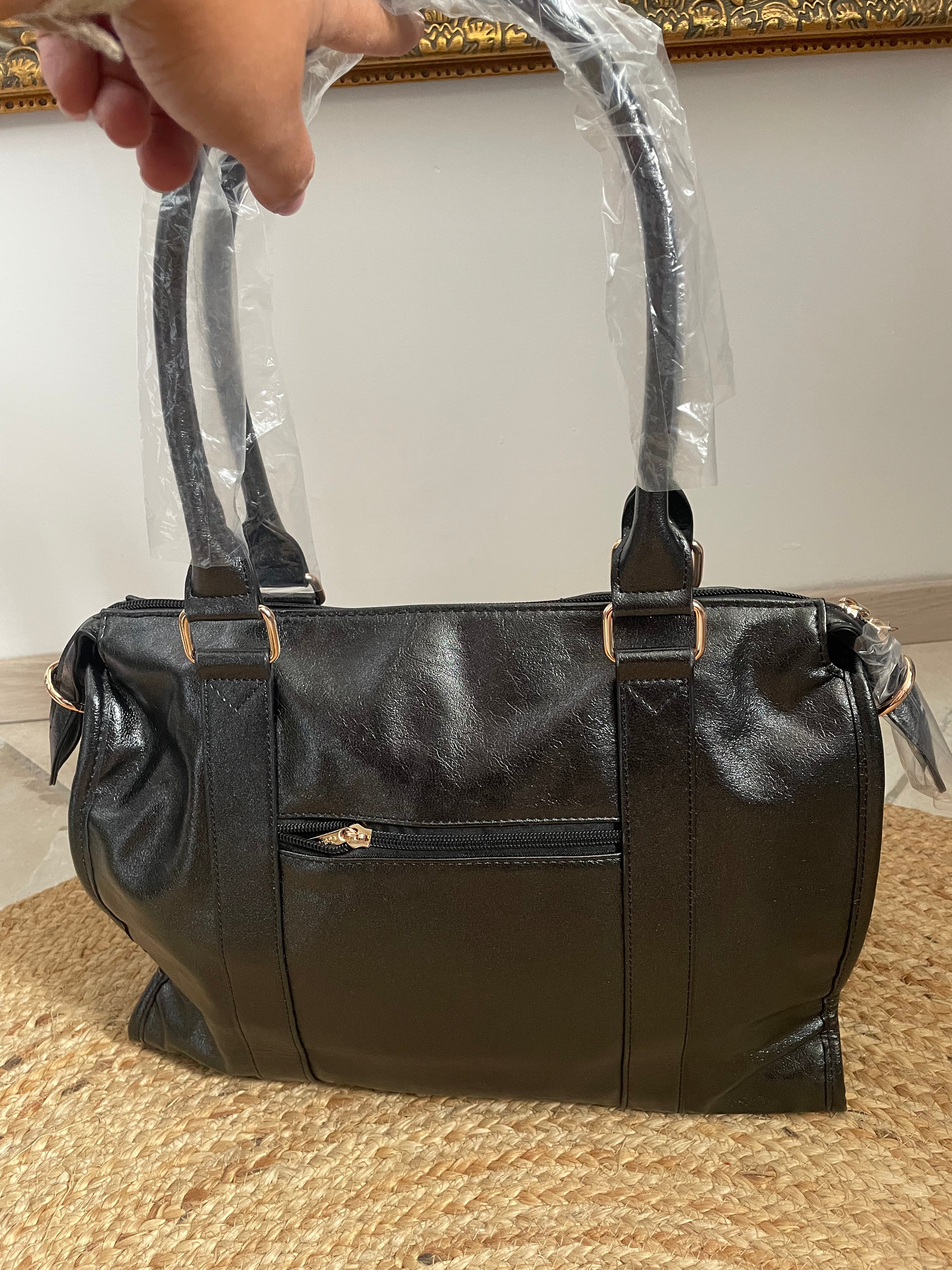 SAC SKYLAR XXL NOIR – Grand Sac Femme Tendance Multi-Poches avec Bandoulière