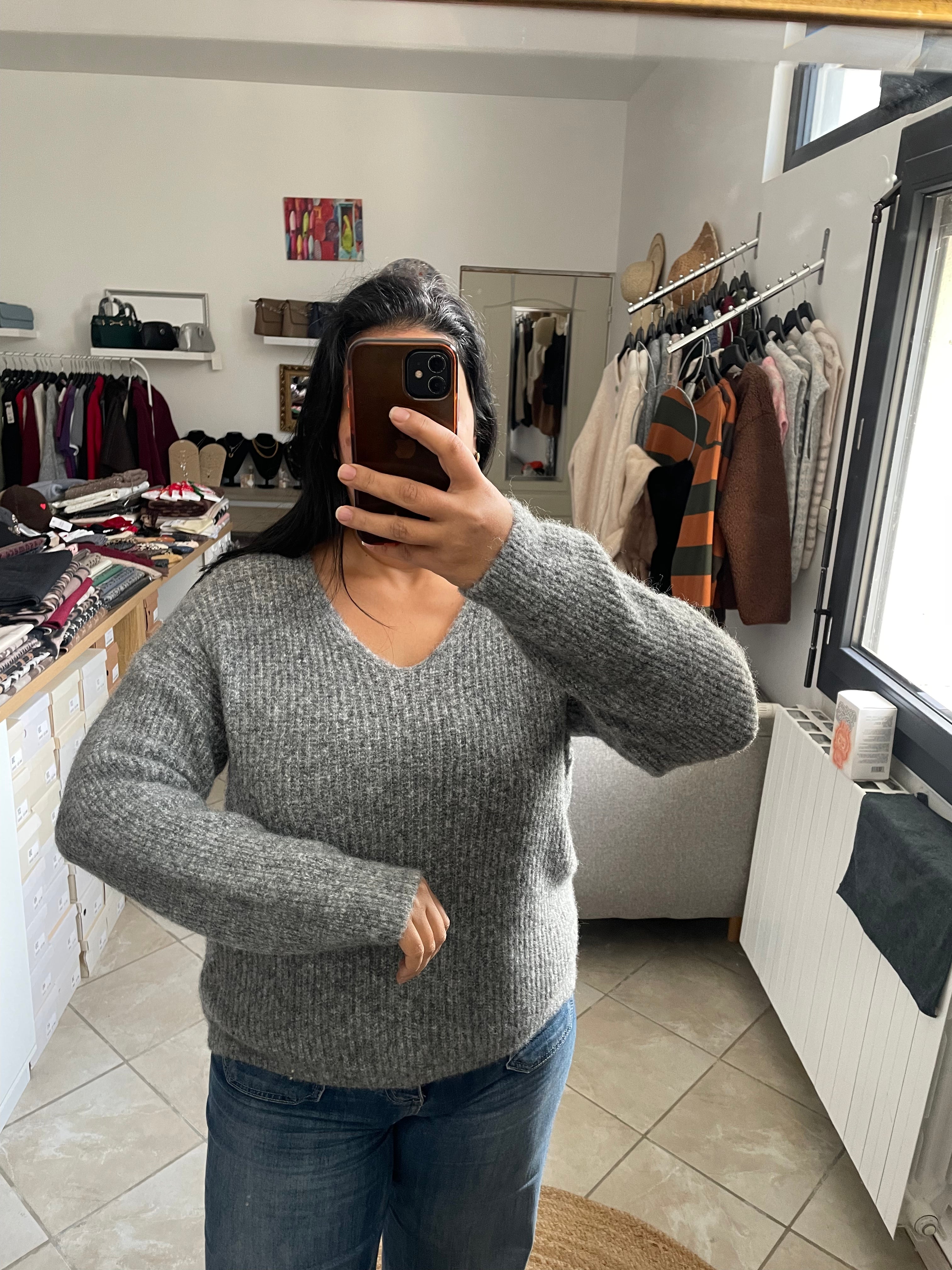 PULL MAIHAN GRIS
