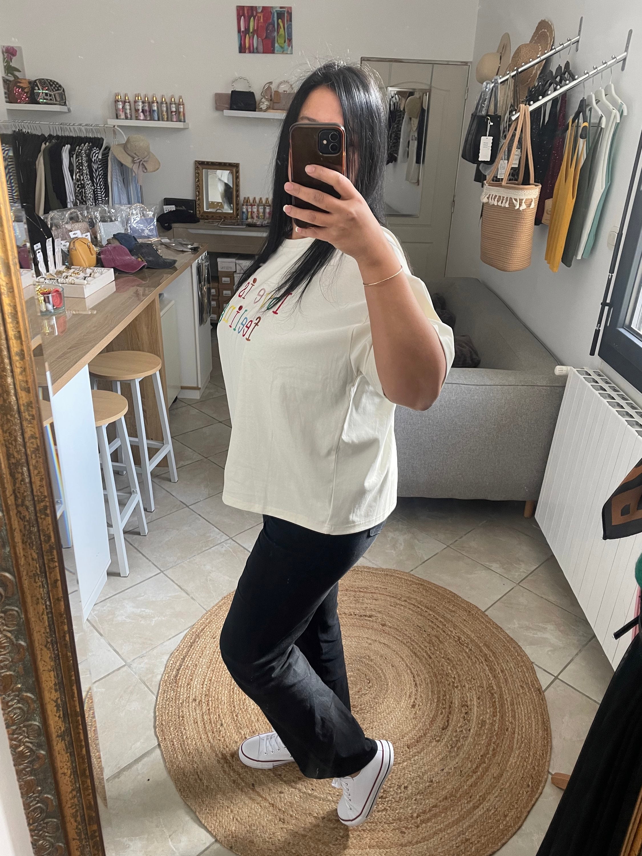 T-shirt love is a feeling  image 2