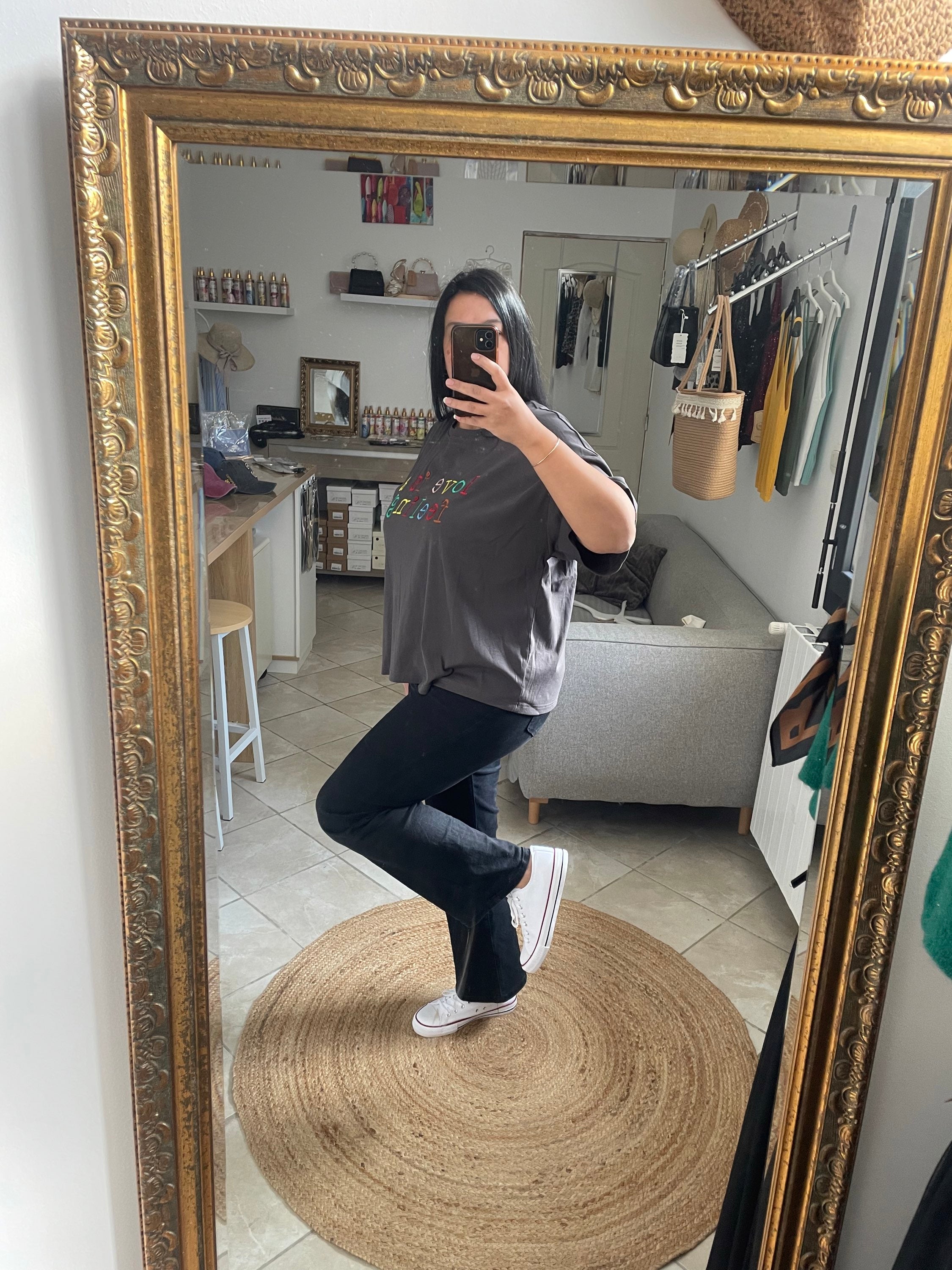 T-shirt love is a feeling anthracite  image 2